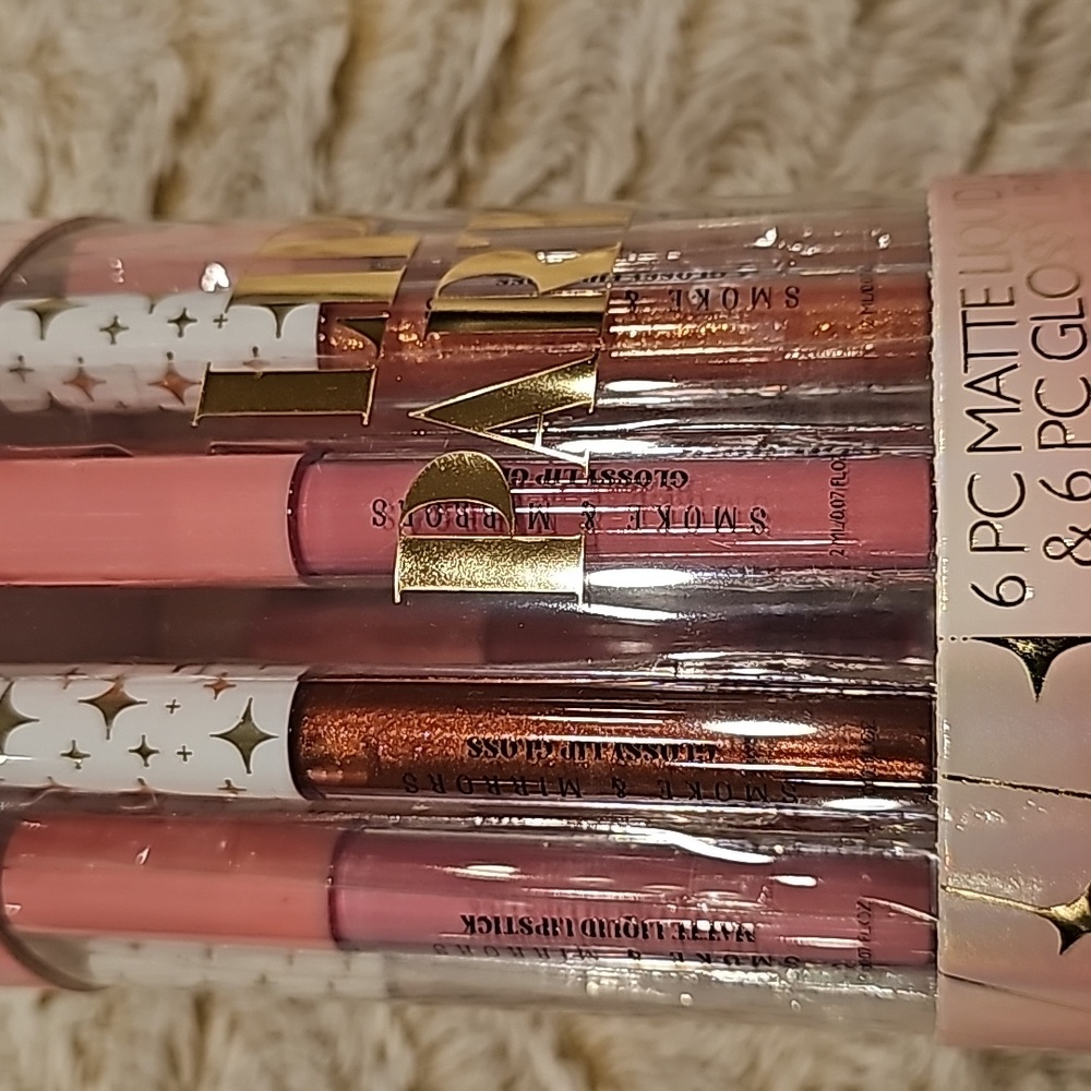 New never opened lip stick - Picture 6 of 8